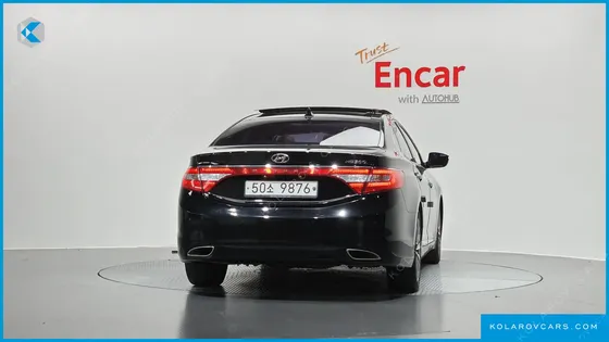 HYUNDAI GRANDEUR HG240 MODERN