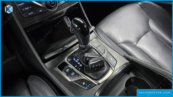 HYUNDAI GRANDEUR HG240 MODERN