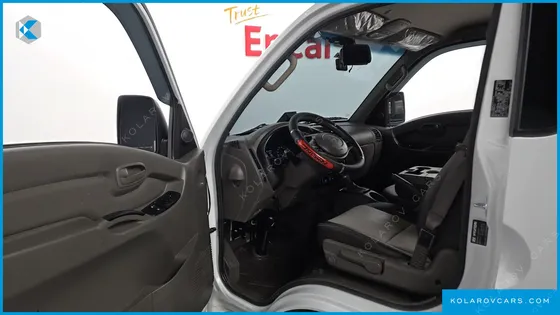 HYUNDAI PORTER II SUPER CABIN LPG