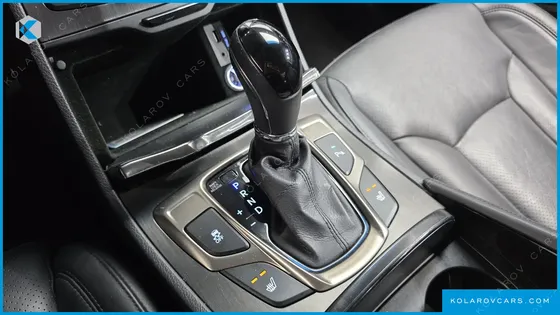 HYUNDAI GRANDEUR HG240 MODERN
