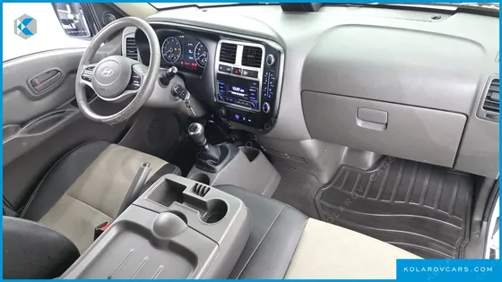 HYUNDAI PORTER II SUPER CABIN LPG