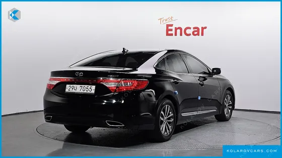 HYUNDAI GRANDEUR HG240 LUXURY