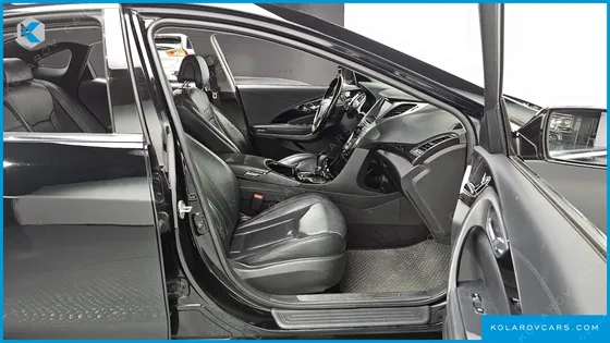 HYUNDAI GRANDEUR HG240 LUXURY