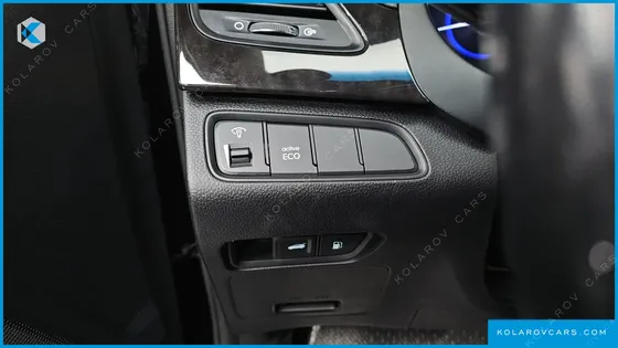 HYUNDAI GRANDEUR HG240 LUXURY