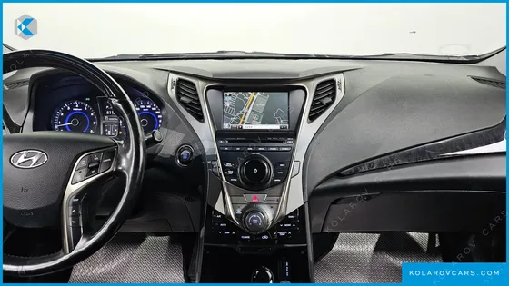 HYUNDAI GRANDEUR HG240 LUXURY