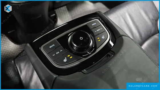 HYUNDAI GRANDEUR HG240 LUXURY