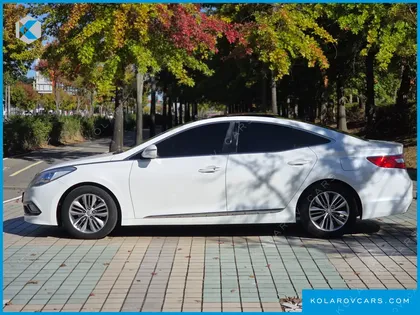 HYUNDAI GRANDEUR HG240 MODERN