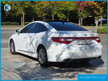 HYUNDAI GRANDEUR HG240 MODERN