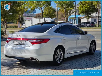 HYUNDAI GRANDEUR HG240 MODERN