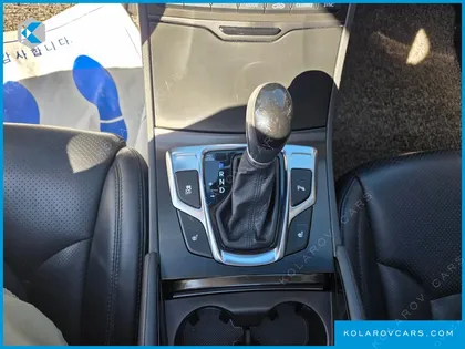 HYUNDAI GRANDEUR HG240 MODERN
