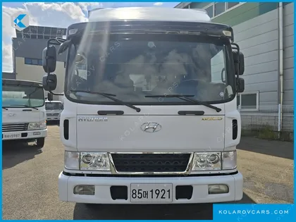HYUNDAI MEGA TRUCK GOLD