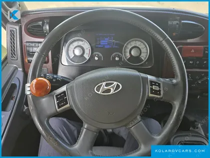 HYUNDAI MEGA TRUCK GOLD