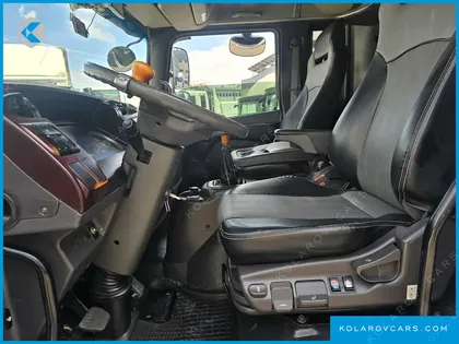 HYUNDAI MEGA TRUCK GOLD