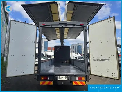 HYUNDAI MEGA TRUCK GOLD
