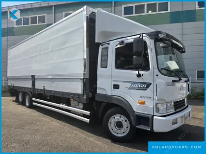 HYUNDAI MEGA TRUCK GOLD