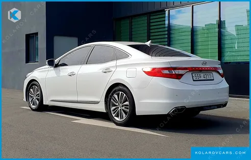 HYUNDAI GRANDEUR HG240 MODERN