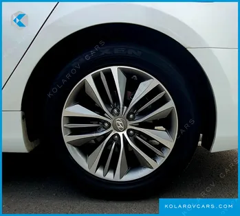 HYUNDAI GRANDEUR HG240 MODERN