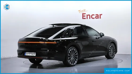 HYUNDAI GRANDEUR CALLIGRAPHY