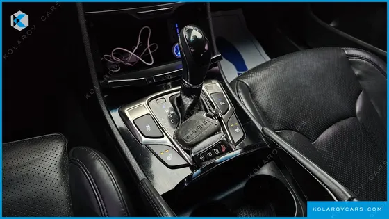 HYUNDAI GRANDEUR HG240 LUXURY