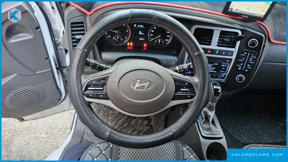 HYUNDAI PORTER II SUPER CABIN LPG