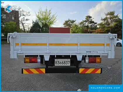 HYUNDAI MEGA TRUCK GOLD