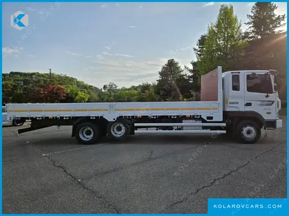 HYUNDAI MEGA TRUCK GOLD