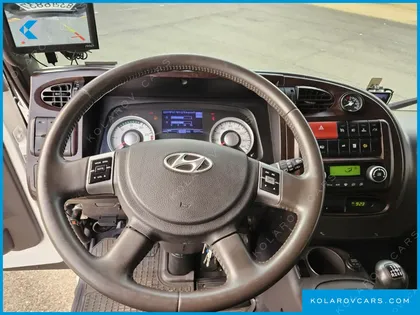 HYUNDAI MEGA TRUCK GOLD