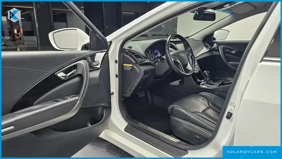 HYUNDAI GRANDEUR HG240 MODERN COLLECTION