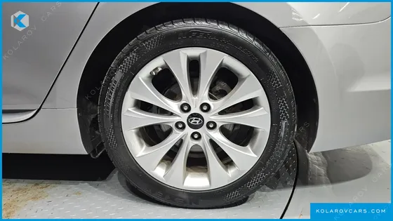 HYUNDAI GRANDEUR HG300 NOBLE