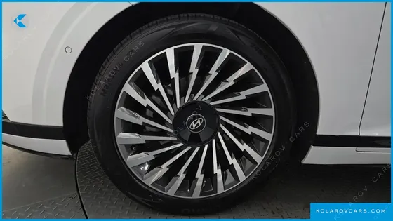 HYUNDAI GRANDEUR CALLIGRAPHY