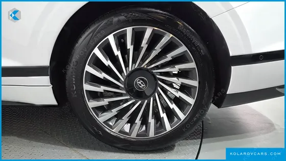 HYUNDAI GRANDEUR CALLIGRAPHY