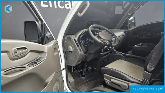 HYUNDAI PORTER II SUPER CABIN LPG