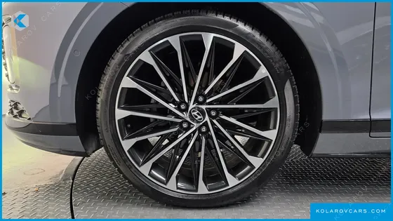 HYUNDAI GRANDEUR CALLIGRAPHY