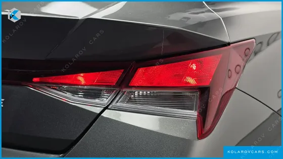 HYUNDAI ELANTRA (AVANTE) MODERN