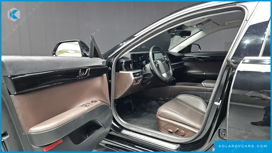 HYUNDAI GRANDEUR PREMIUM