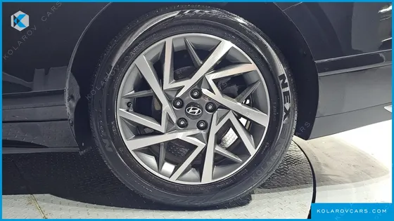 HYUNDAI GRANDEUR PREMIUM