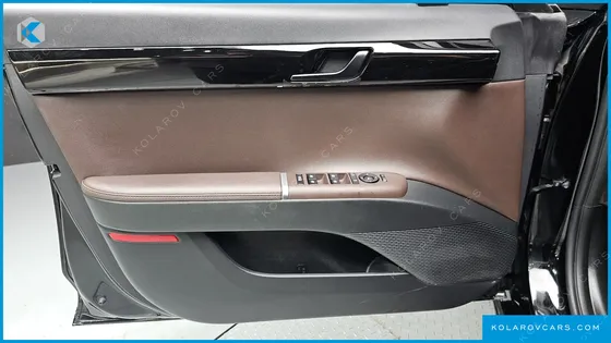 HYUNDAI GRANDEUR PREMIUM