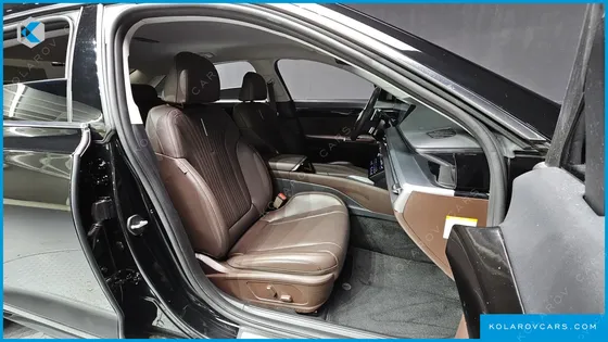 HYUNDAI GRANDEUR PREMIUM