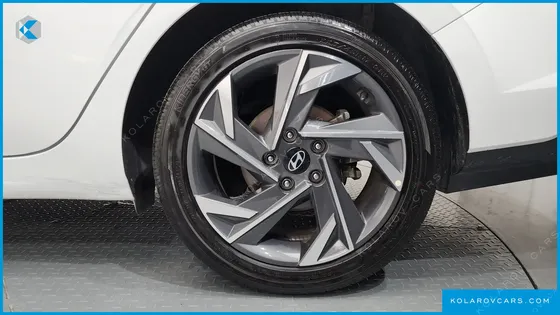 HYUNDAI ELANTRA (AVANTE) INSPIRATION