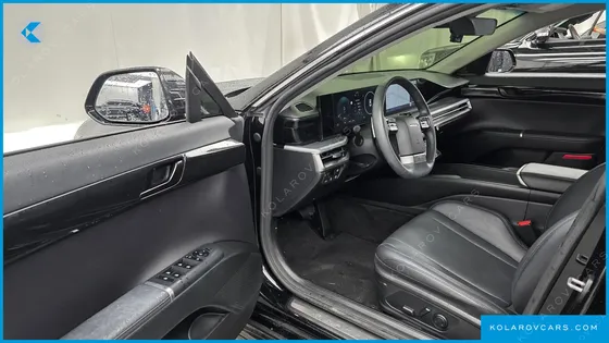 HYUNDAI GRANDEUR PREMIUM