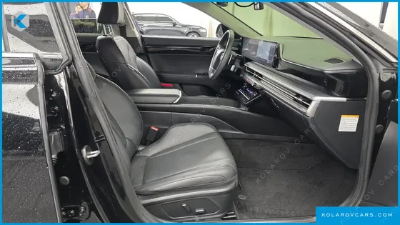 HYUNDAI GRANDEUR PREMIUM