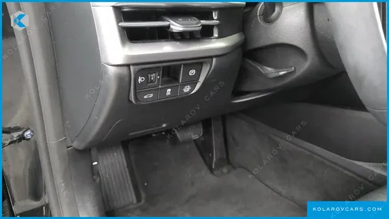 HYUNDAI GRANDEUR PREMIUM