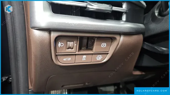 HYUNDAI GRANDEUR PREMIUM