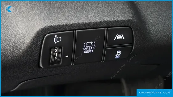 HYUNDAI ELANTRA (AVANTE) SMART