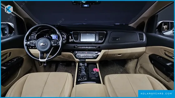 KIA CARNIVAL 9-SEATER NOBLESSE
