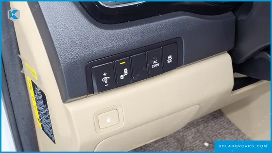 KIA CARNIVAL 9-SEATER NOBLESSE