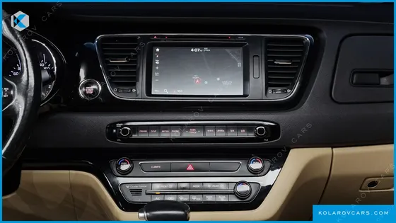 KIA CARNIVAL 9-SEATER NOBLESSE