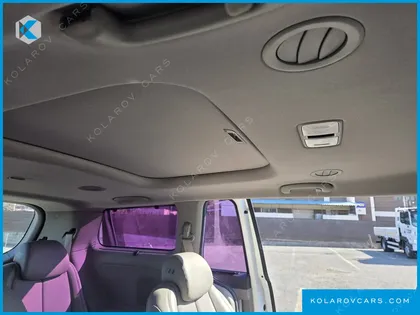 KIA CARNIVAL GASOLINE 9-SEATER NOBLESSE
