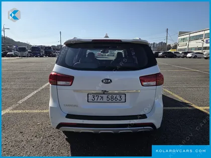 KIA CARNIVAL GASOLINE 9-SEATER NOBLESSE