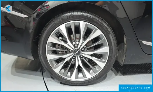 KIA K8 2.5 GASOLINE 2WD